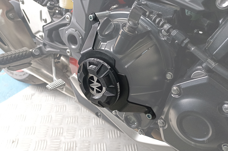 PROTECTOR DE MOTOR KAWASAKI Z900 (PAR) Metalguard